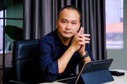 Ngô Nguyên Kha — CEO The Coffee House — từ Country Manager Sony Ericsson, sáng lập Mobiistar đến dẫn dắt chuỗi cà phê lớn